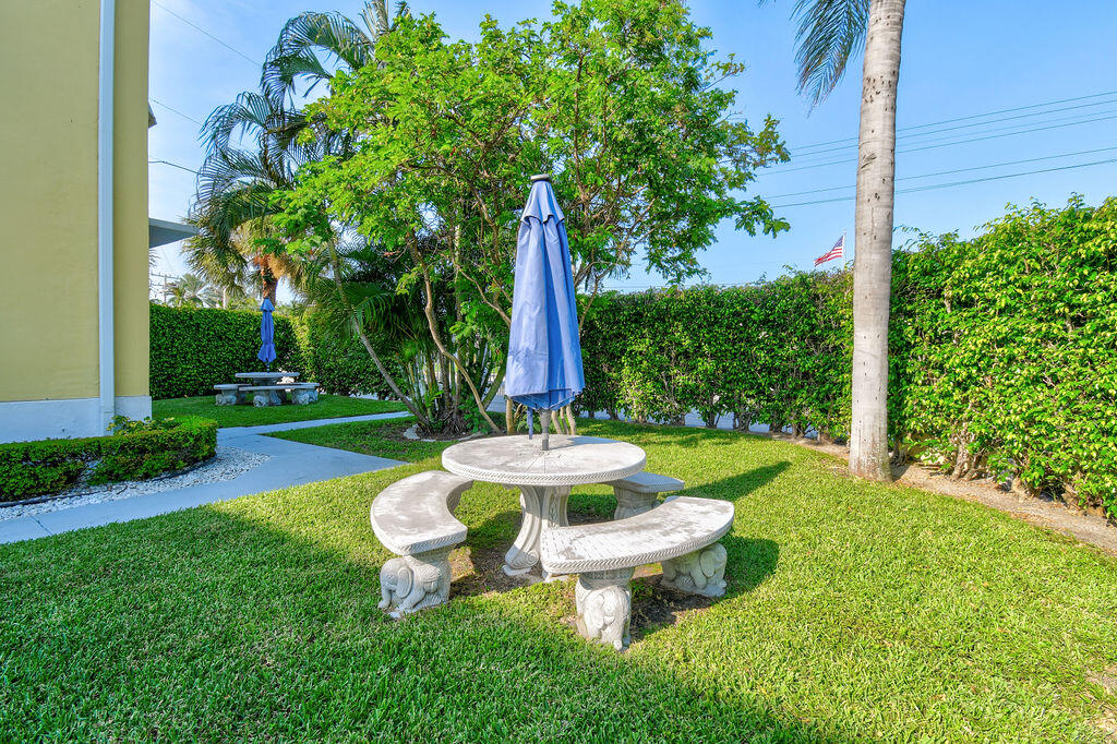 172 North County Road Palm Beach, FL 33480 - Photo 12 of 49 172NCountyRd#8_20