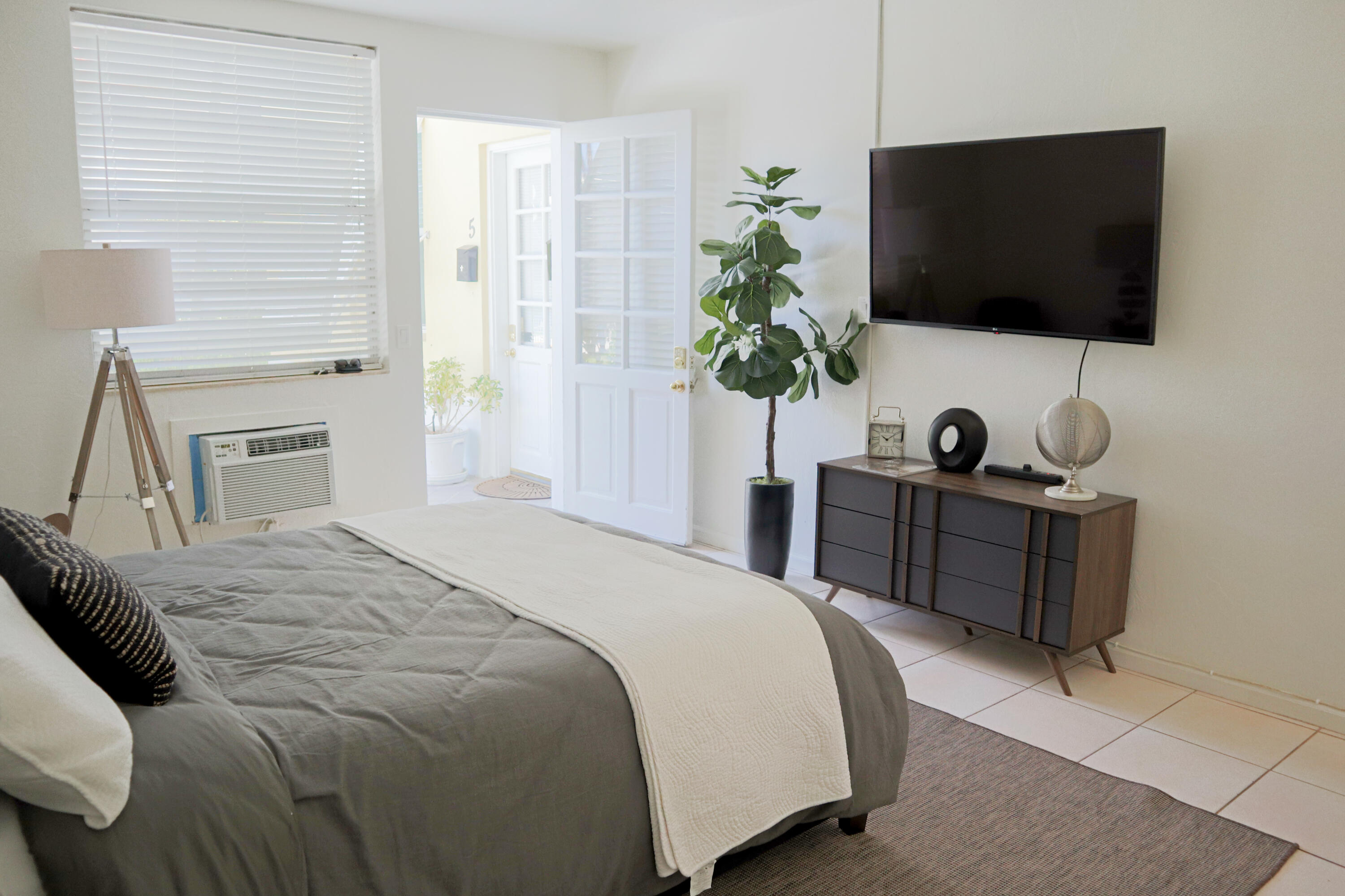 172 North County Road Palm Beach, FL 33480 - Photo 17 of 49 Residence #3