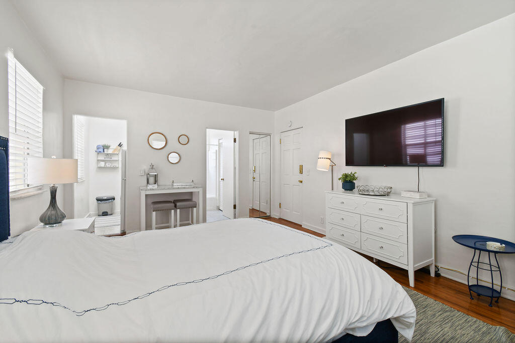 172 North County Road Palm Beach, FL 33480 - Photo 28 of 49 Residence #8