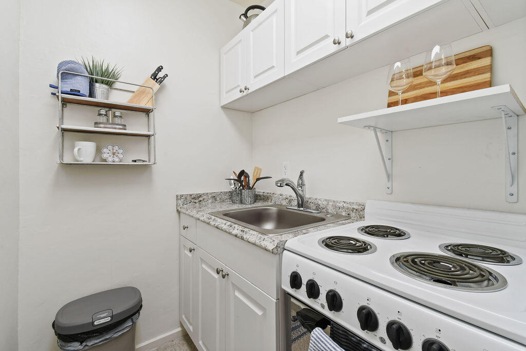 172 North County Road Palm Beach, FL 33480 - Photo 30 of 49 Residence #8