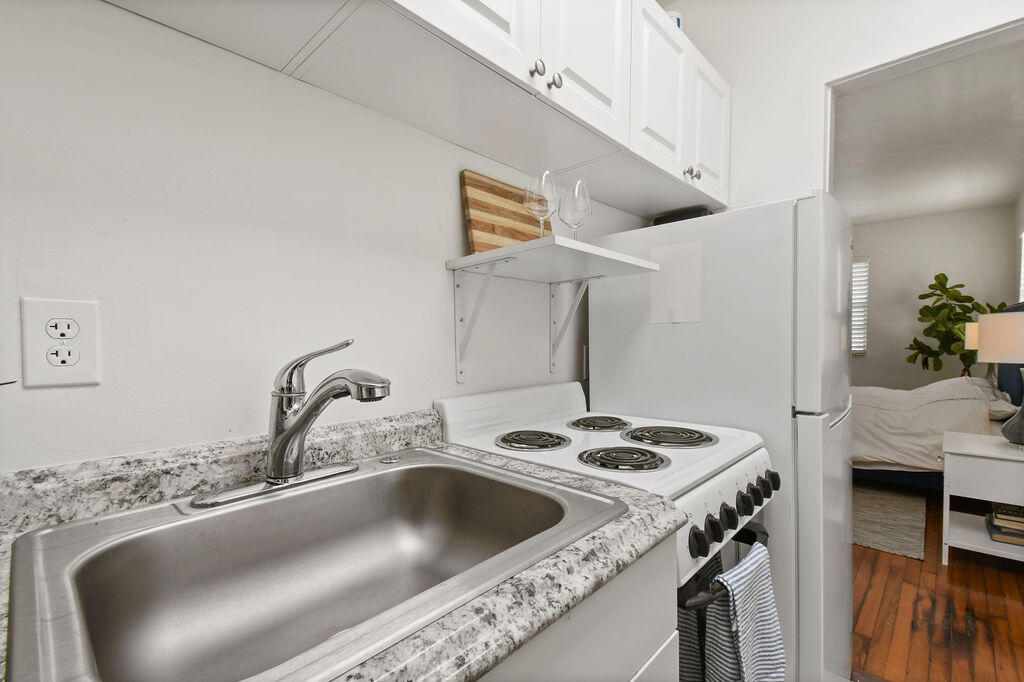 172 North County Road Palm Beach, FL 33480 - Photo 31 of 49 Residence #8