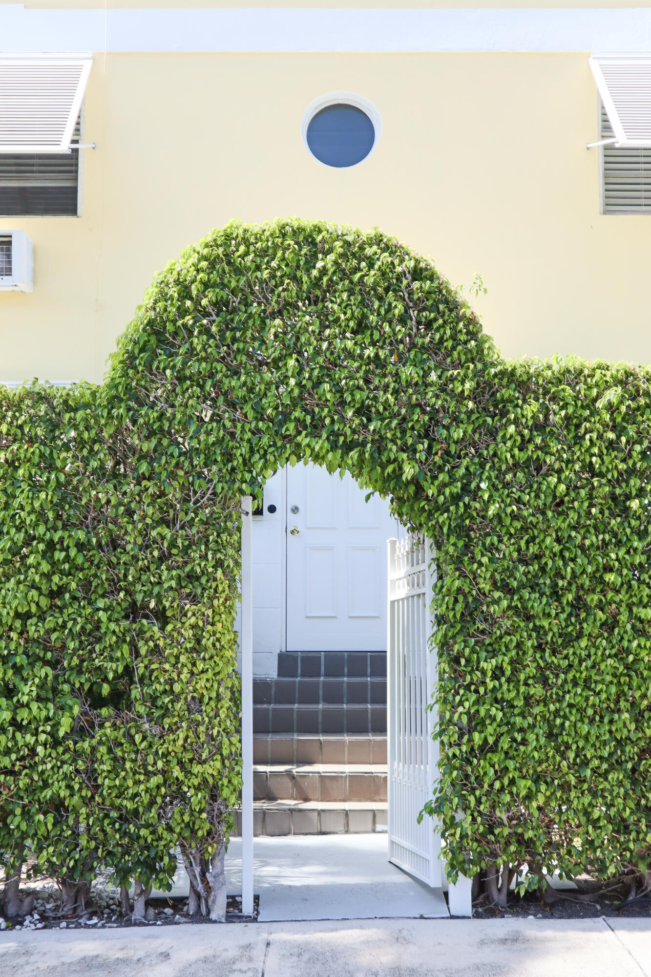 172 North County Road Palm Beach, FL 33480 - Photo 5 of 49 IMG_0728