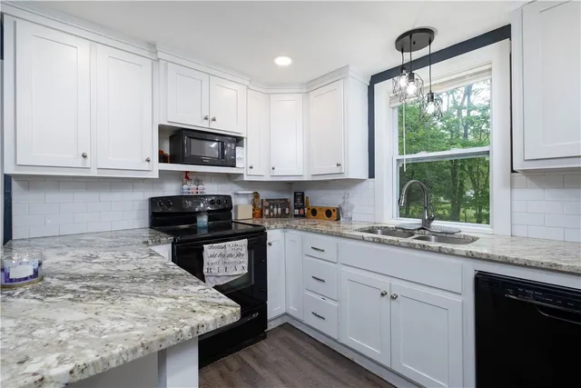 $280,000 | 71 Centennial Street, Burrillville, RI 02859