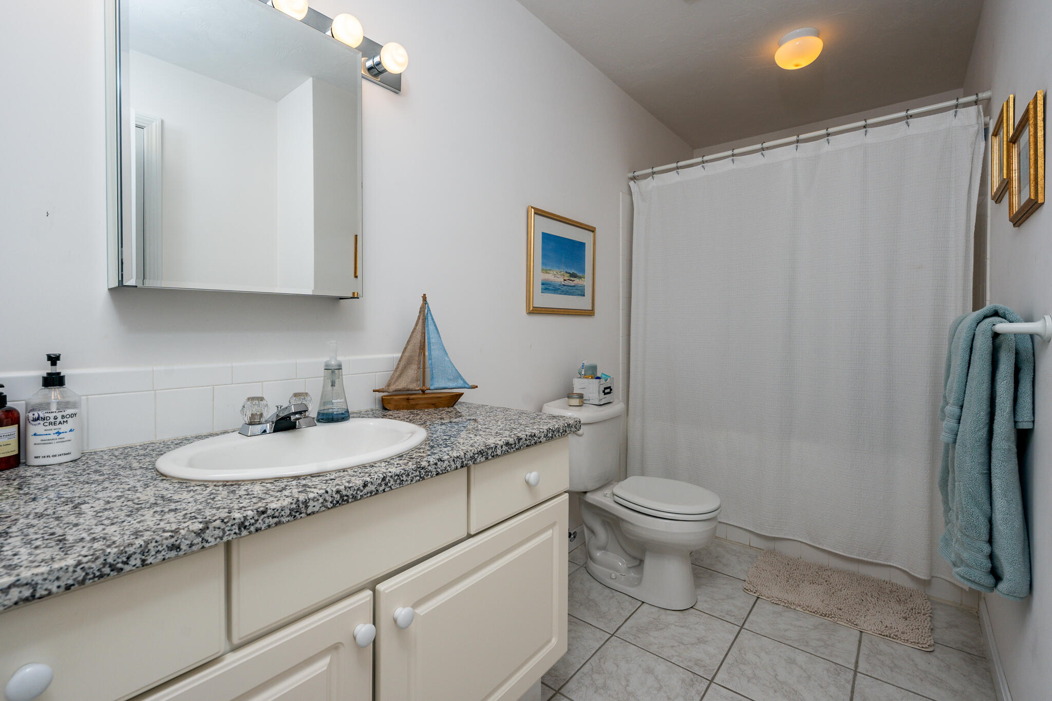 32 Red Cedar Road, Unit 32 Mashpee, MA 02649 - Photo 27 of 34 upperbath