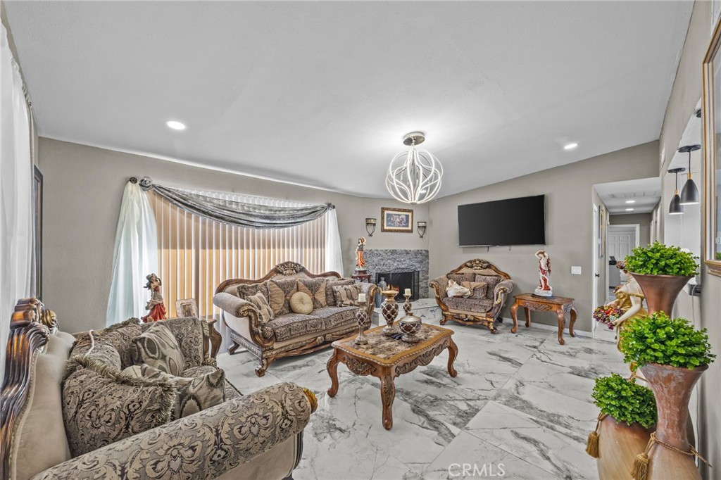 13288-13288 Choco Road Apple Valley, CA 92308 - Photo 13 of 47