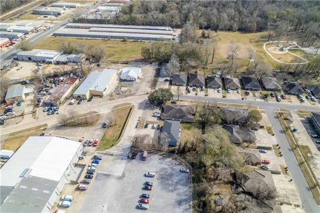 $325,000 | 1962 North Harco Drive, Baton Rouge, LA 70815