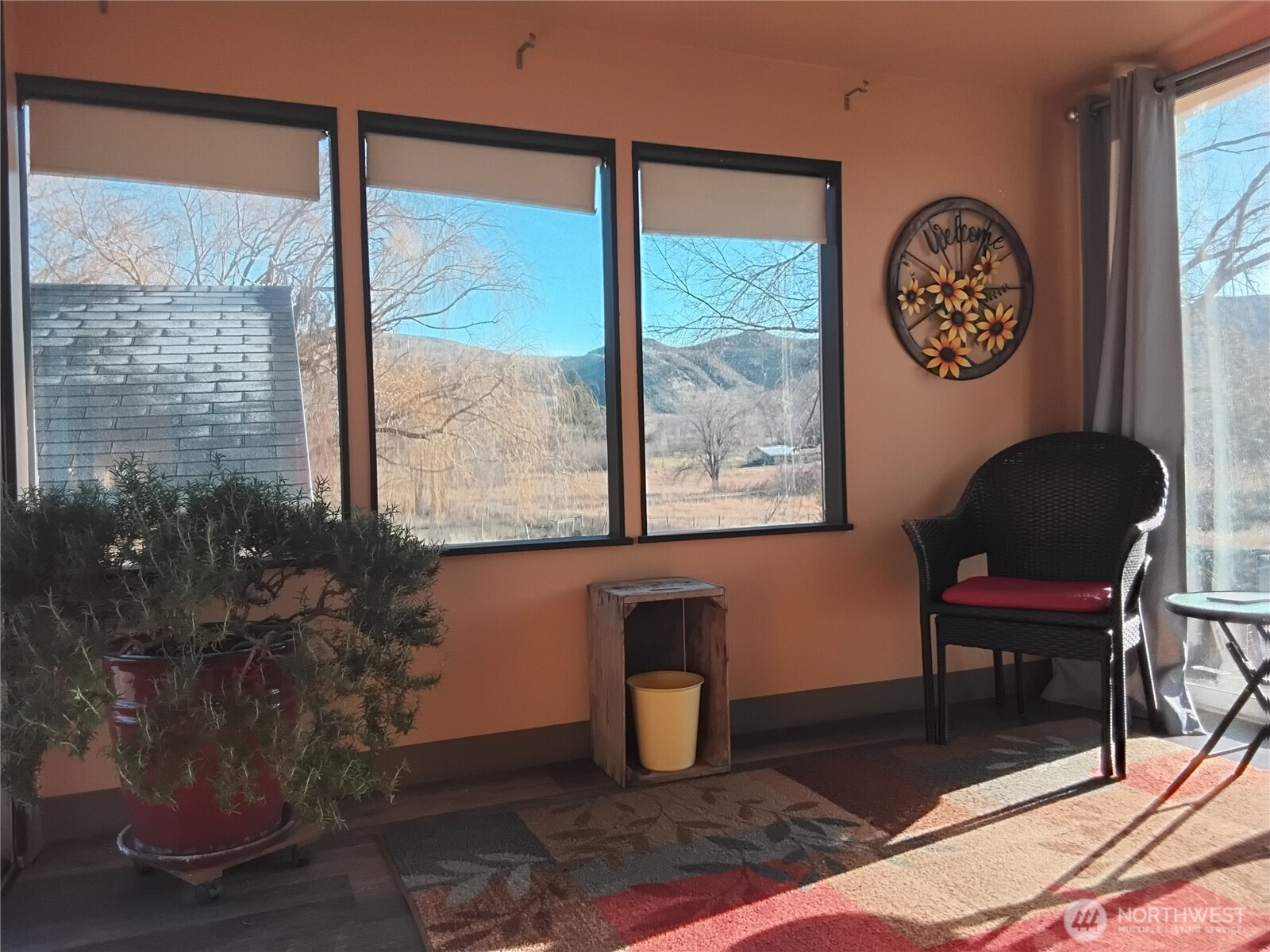 30 River Loop Road Tonasket, WA 98855 - Photo 21 of 37 a dining room with furniture and a window