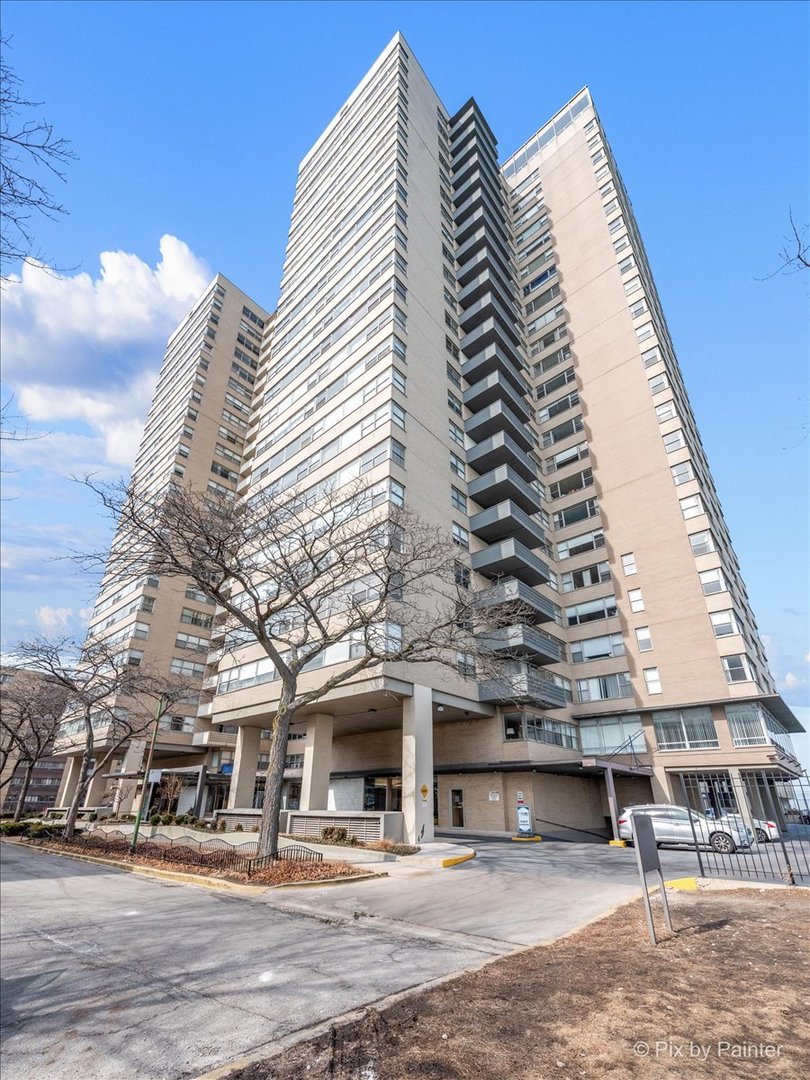 6301 North Sheridan Road, Unit 4B Chicago, IL 60660 - Photo 1 of 15 Gallery Image 1