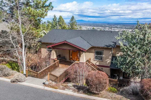$1,049,000 | 3130 North W Colonial Drive, Bend, OR 97703