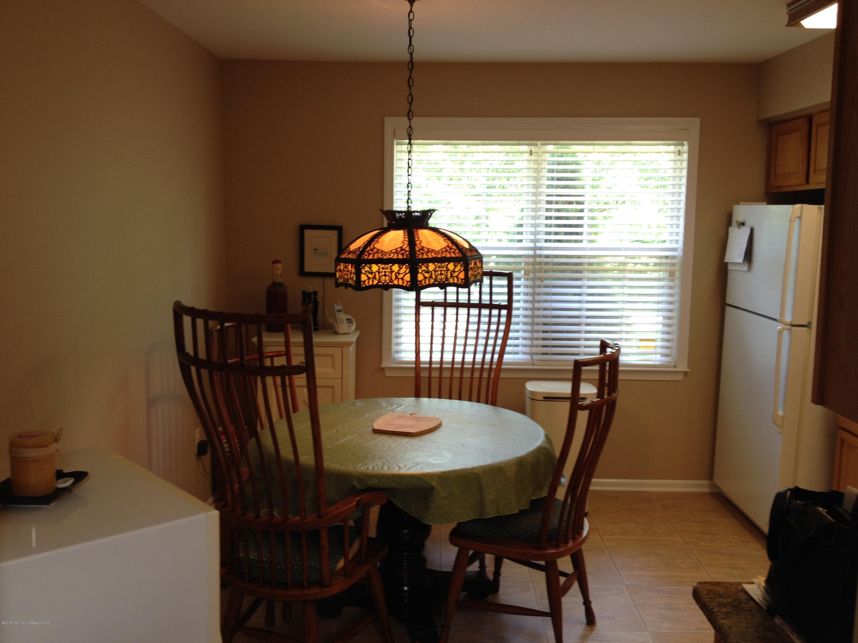 205 Vienna Road Howell, NJ 07731 - Photo 12 of 27 Eat in Kitchen