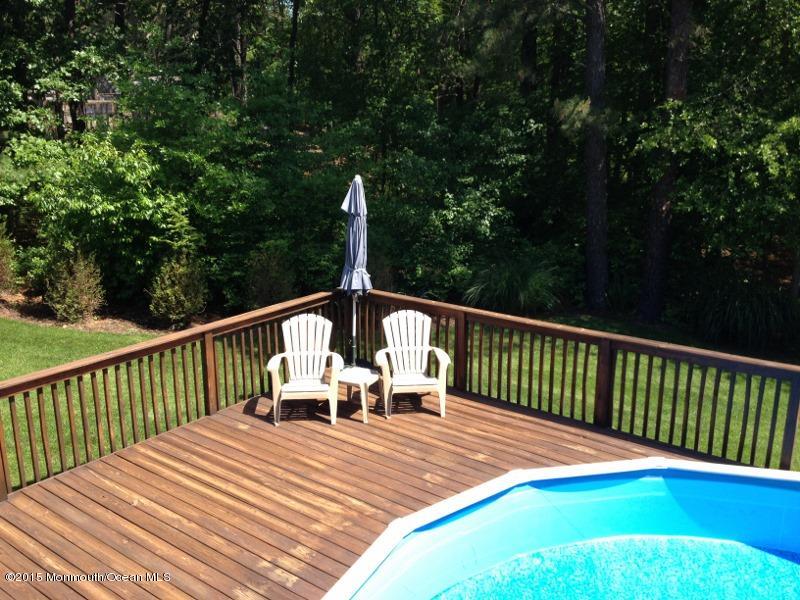 205 Vienna Road Howell, NJ 07731 - Photo 19 of 27 GET A TAN!!!