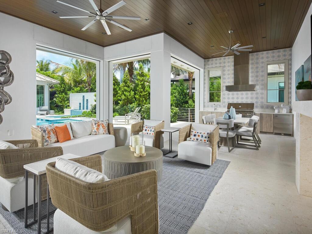 2075 Gordon Drive East Naples, FL 34102 - Photo 34 of 38