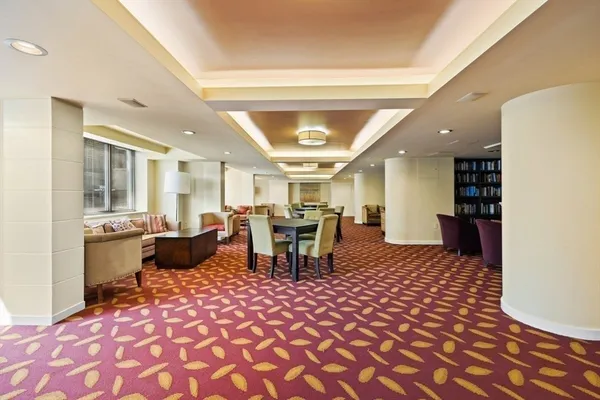 $2,500 | 44 Washington Street, Unit 1211, Brookline, MA 02445