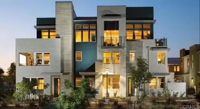 $1,595 | 2006 Foxtrot Loop, Chula Vista, CA 91910