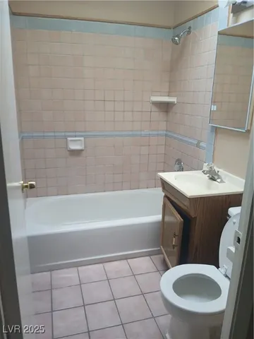 $1,650 | 3028 Scarlet Oak Avenue, Las Vegas, NV 89104