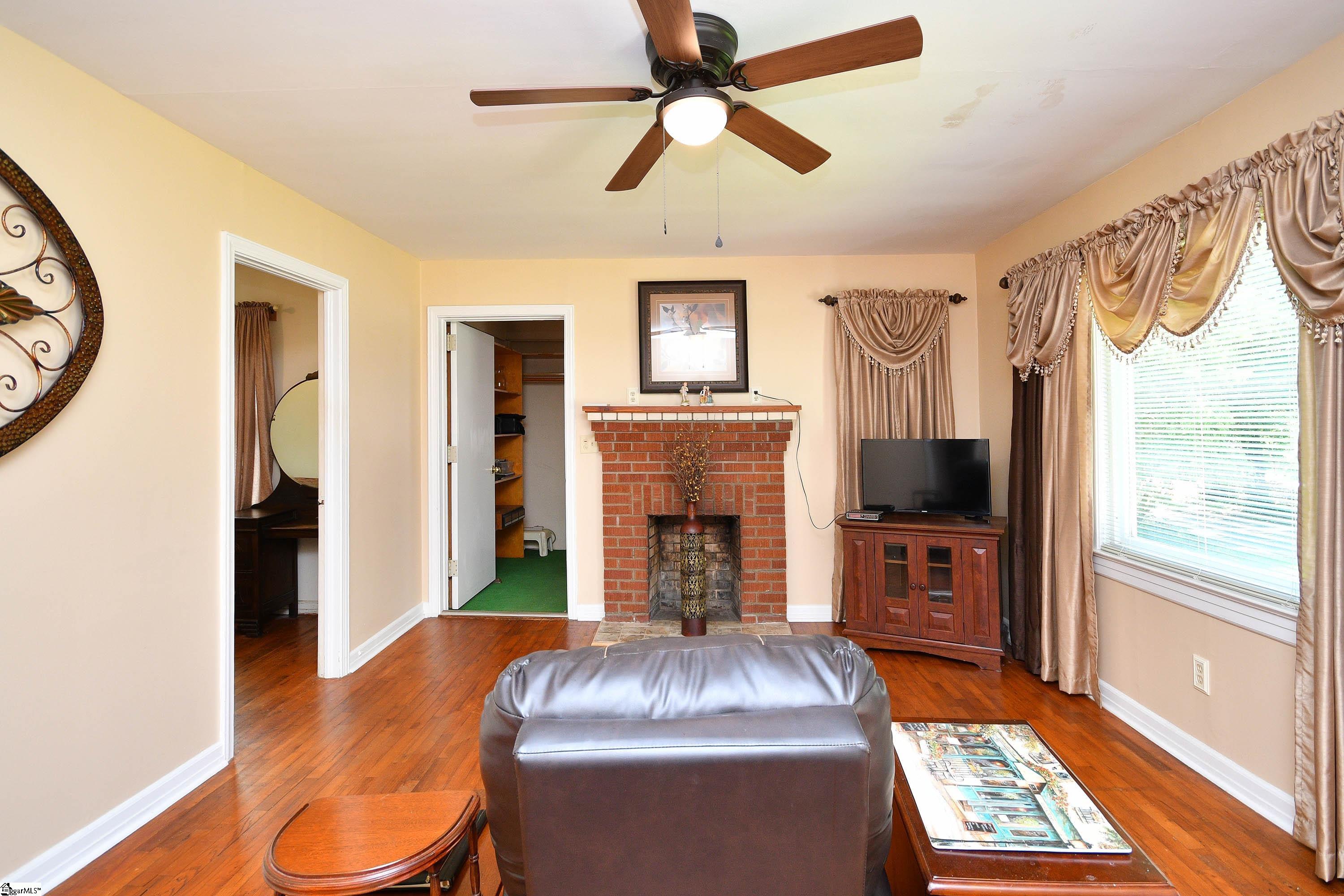 301 Crescent Hill Road Pickens, SC 29671 - Photo 12 of 32