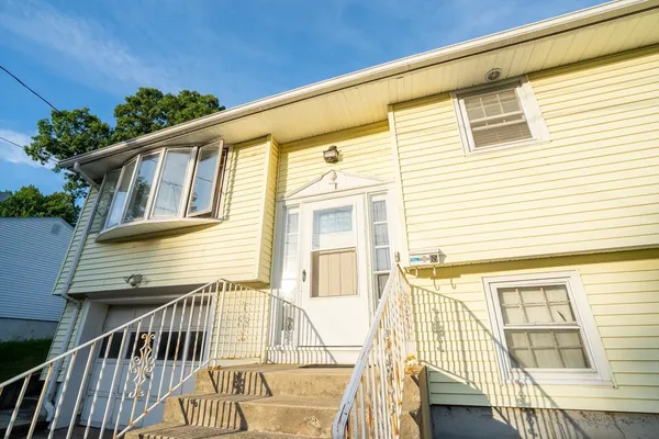 $449,900 | 65 Harold Street, Worcester, MA 01604