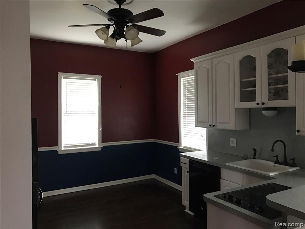 40105 Cherry Hill Road Canton, MI 48188 - Photo 2 of 12 IMG_8813.JPG