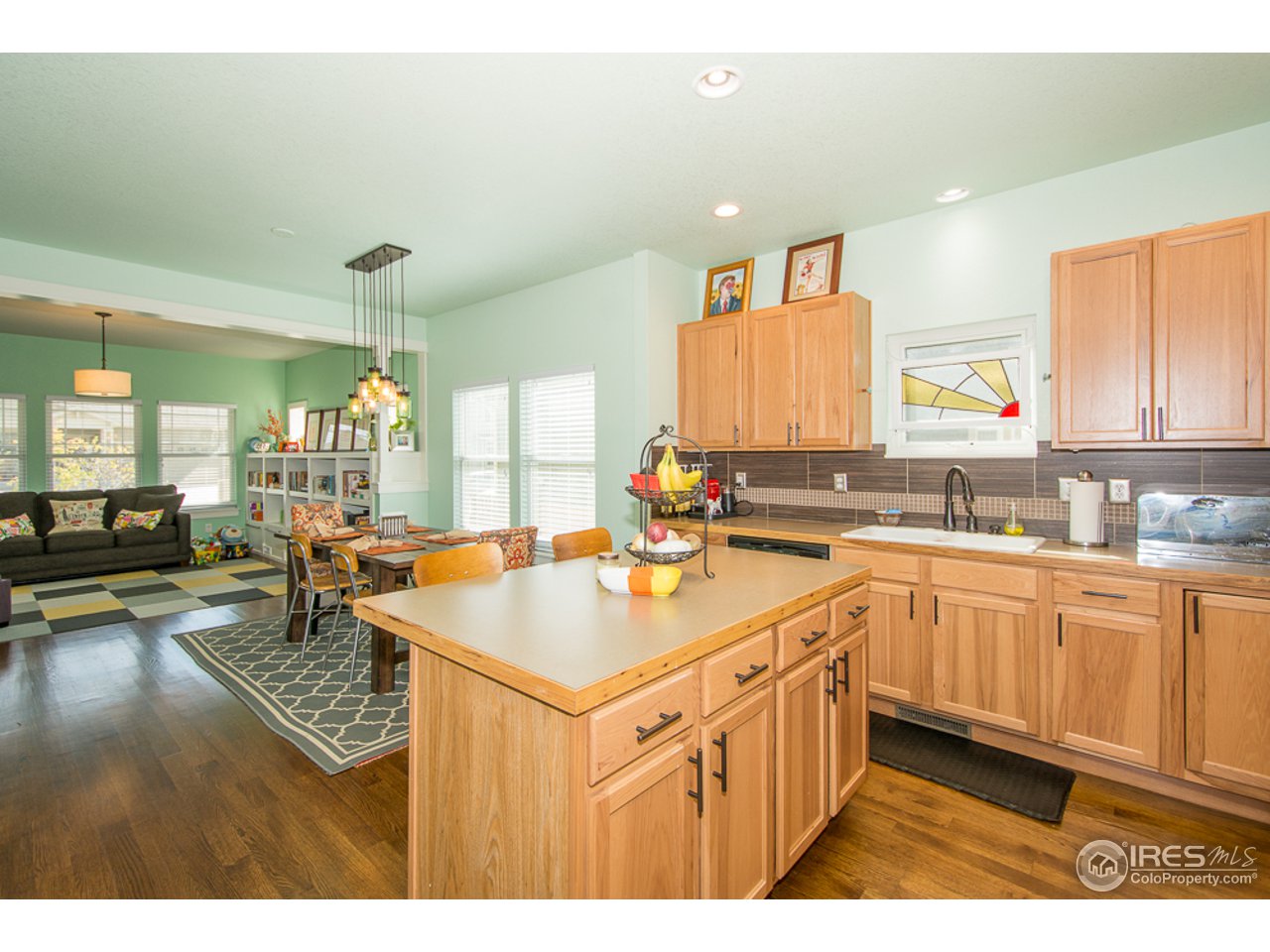 915 Ridge Runner Drive Fort Collins, CO 80524 - Photo 7 of 25 Open Kitchent