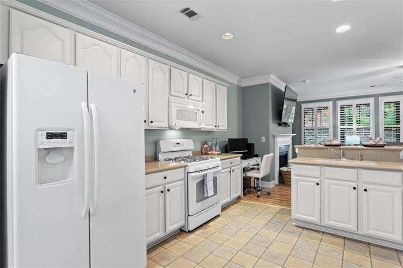 235 Balsam Drive Canton, GA 30114 - Photo 15 of 57