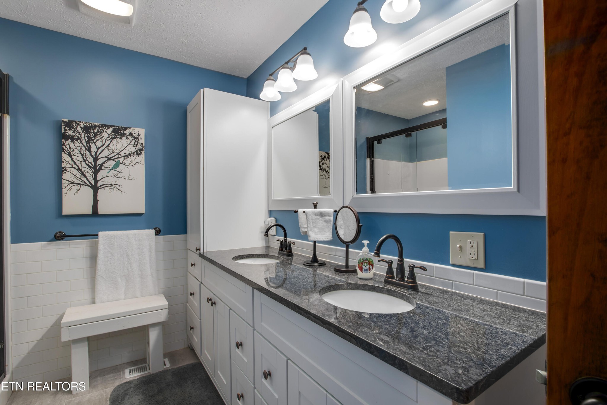 116 Mohawk Road Oak Ridge, TN 37830 - Photo 23 of 60 a bathroom with a granite countertop sink and a mirror