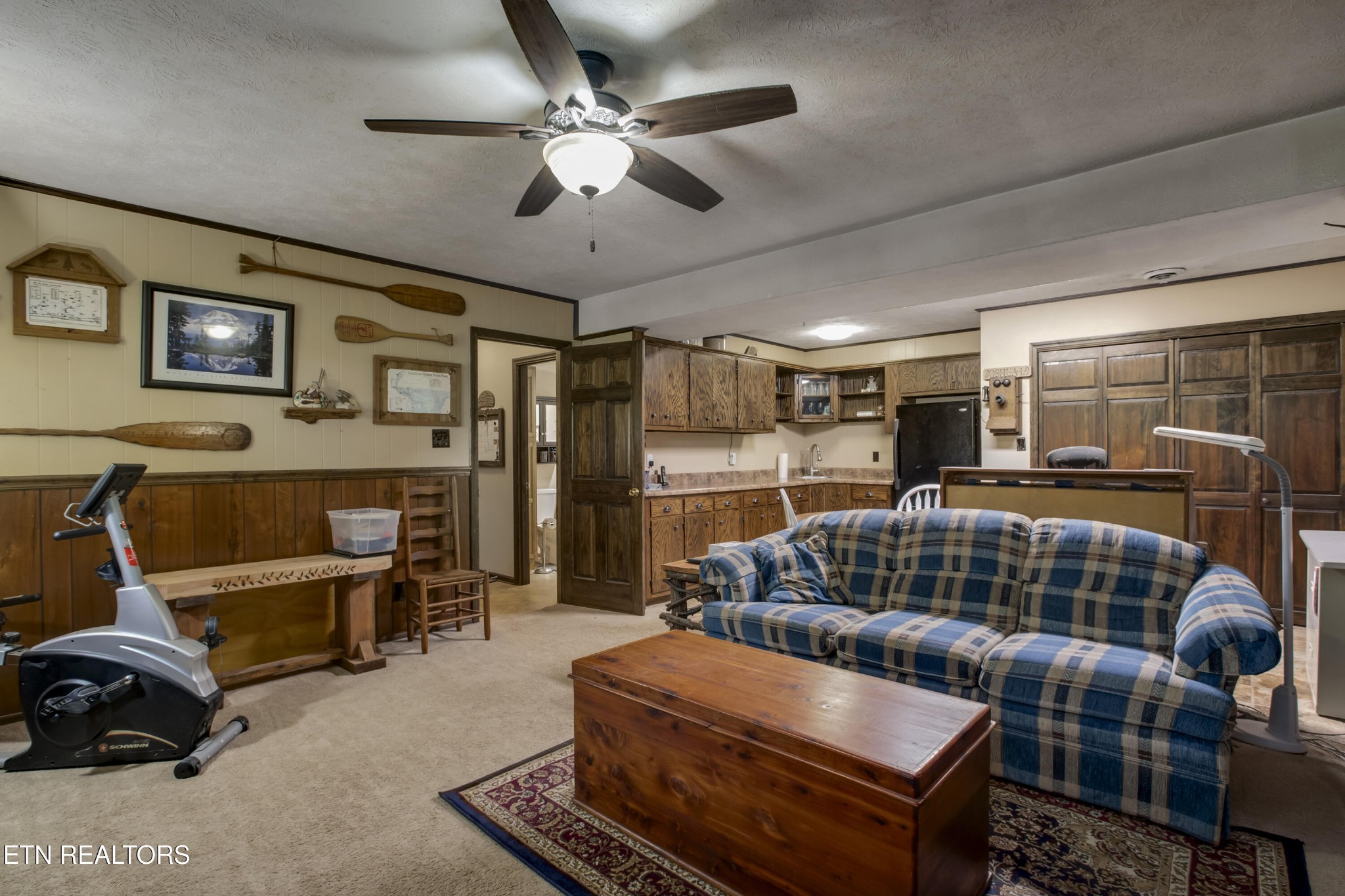 116 Mohawk Road Oak Ridge, TN 37830 - Photo 37 of 60 a bedroom with furniture