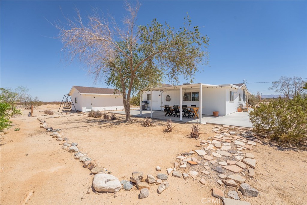 290 Bluegrass Road Twentynine Palms, CA 92277 - Photo 28 of 40