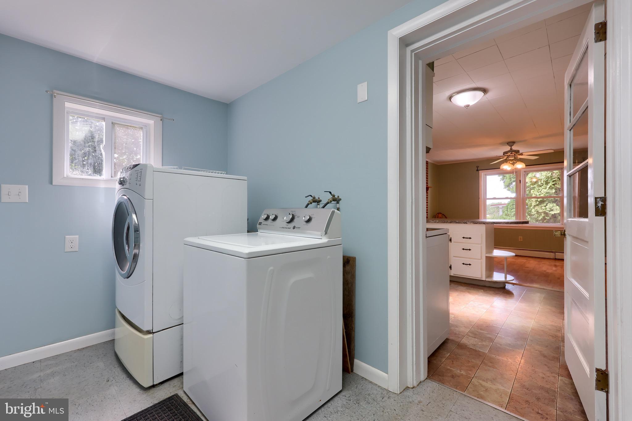 864 Kimmerlings Road Lebanon, PA 17046 - Photo 21 of 40 Laundry room