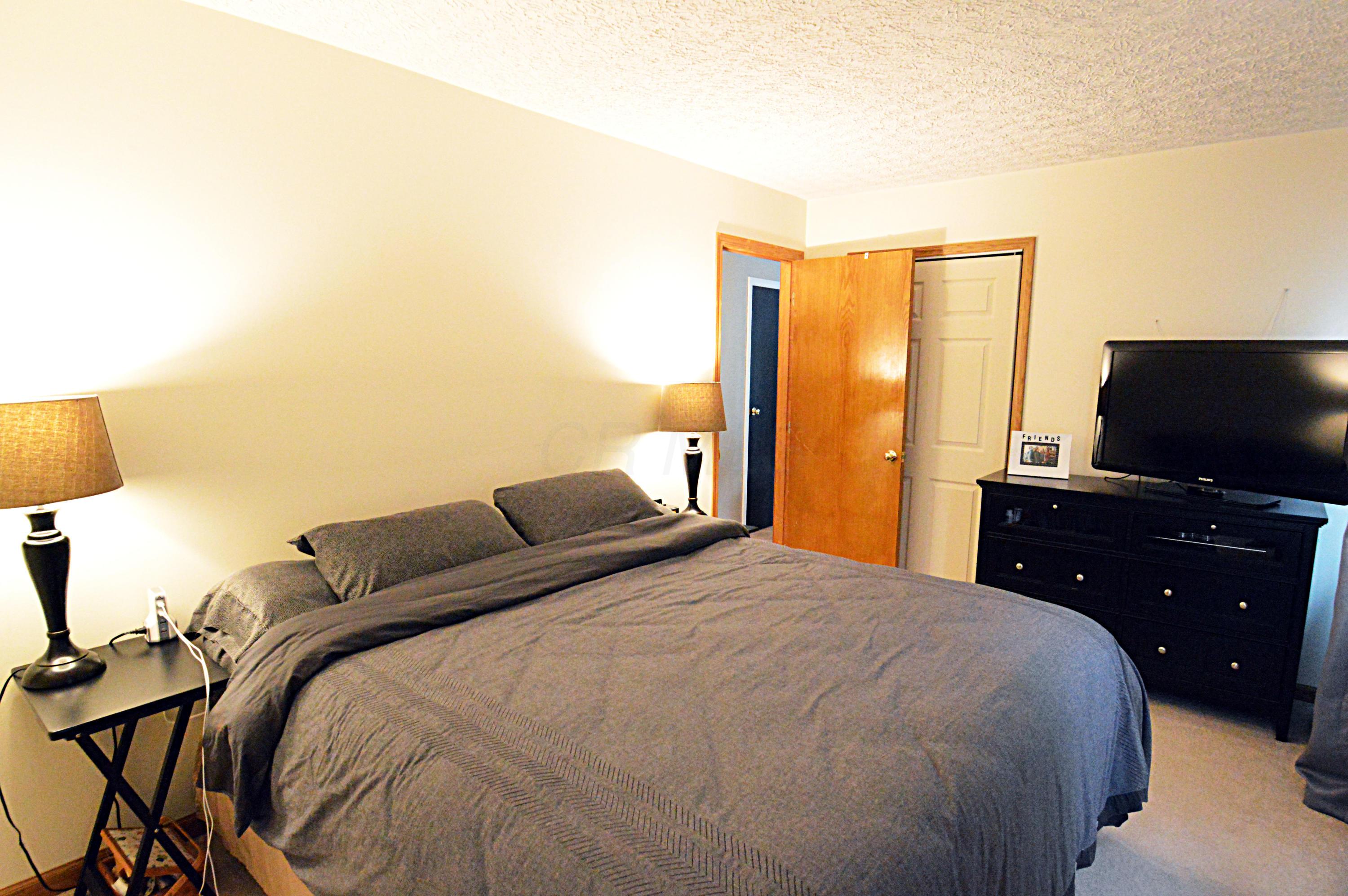 5112 Drivemere Road Hilliard, OH 43026 - Photo 16 of 23 Gallery Image 16