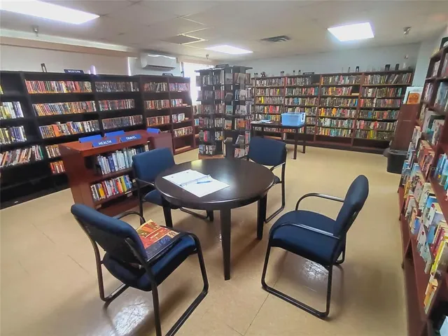 $179,000 | 1580 Blind Brook Drive, Sarasota, FL 34234