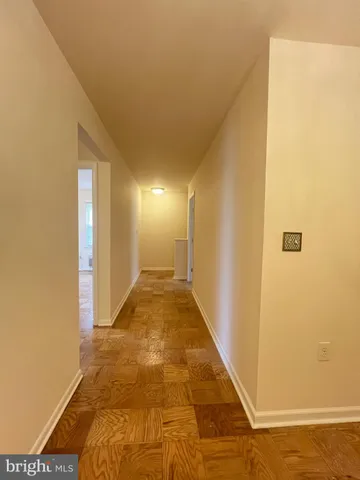 $1,900 | 125 Talbott Street, Unit 125, Rockville, MD 20852