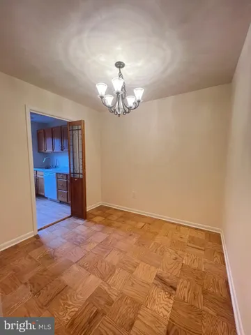 $1,900 | 125 Talbott Street, Unit 125, Rockville, MD 20852