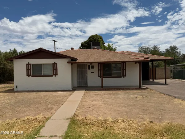 $1,600 | 2221 East Osborn Road, Phoenix, AZ 85016