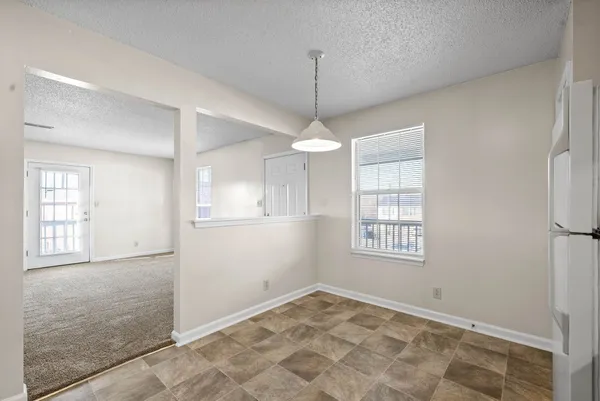 $895 | 1891 Waters Edge Drive, Unit B, Clarksville, TN 37043