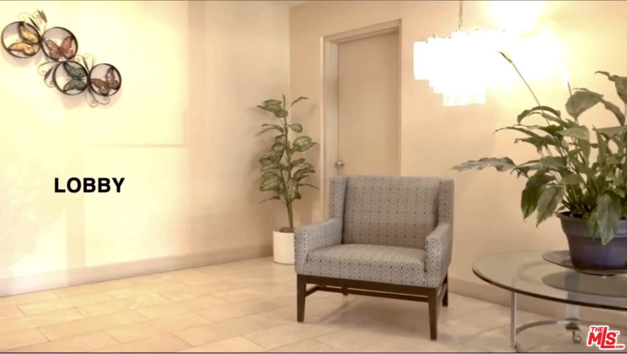 825 Le Doux Road, Unit 303 Los Angeles, CA 90035 - Photo 16 of 18