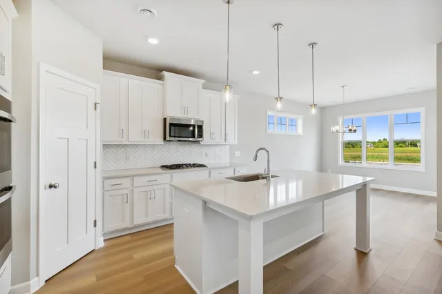 $563,990 | 8203 Haywood Drive, Lino Lakes, MN 55014