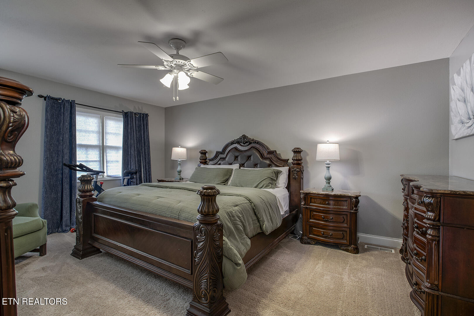 101 Poteau Trace Loudon, TN 37774 - Photo 17 of 32 17_PoteauTrace_101_MasterBedroom01