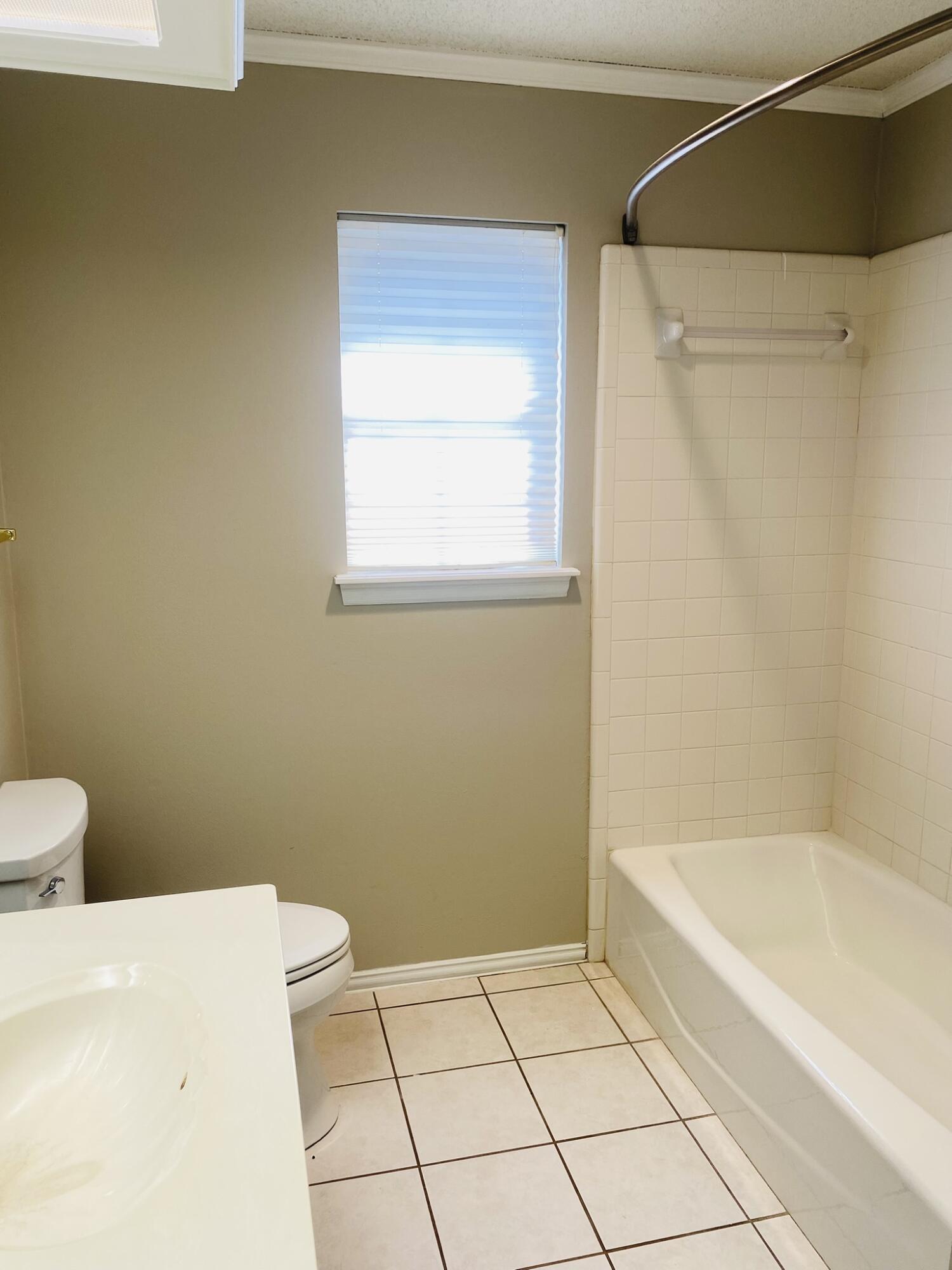 6022 78th Street Lubbock, TX 79424 - Photo 17 of 27 IMG_2899