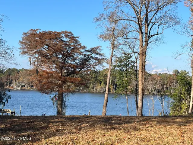 $600,000 | 2321 B Chinquapin Road, New Bern, NC 28562