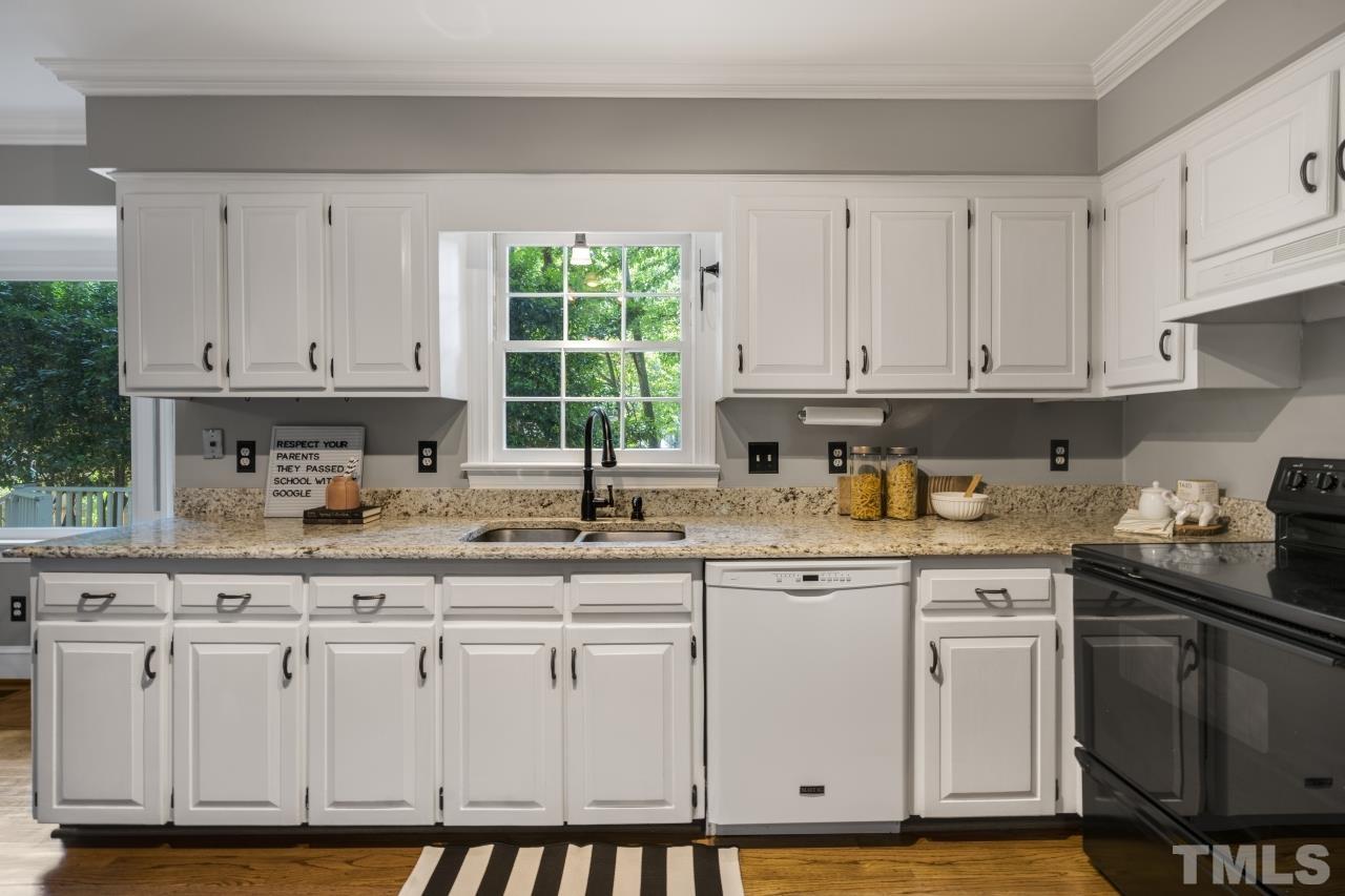 6905 Sandringham Drive Raleigh, NC 27613 - Photo 10 of 29