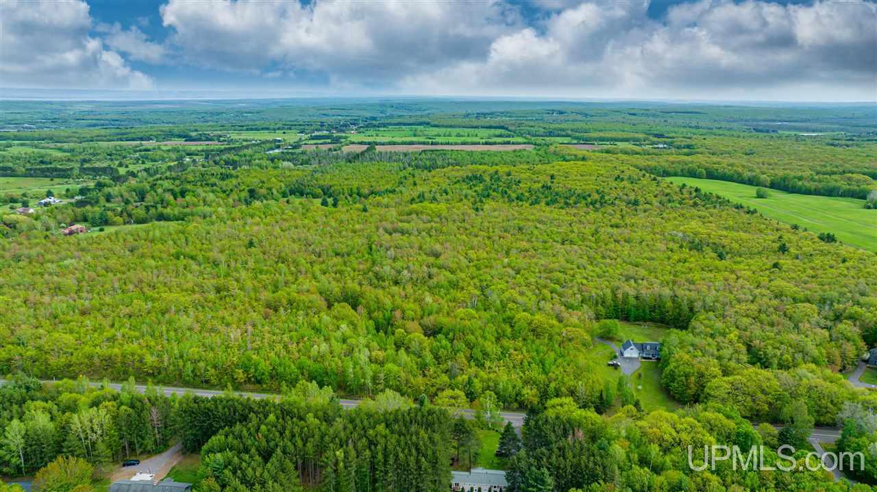 2 Boundary Road Chassell, MI 49916 - Photo 8 of 77