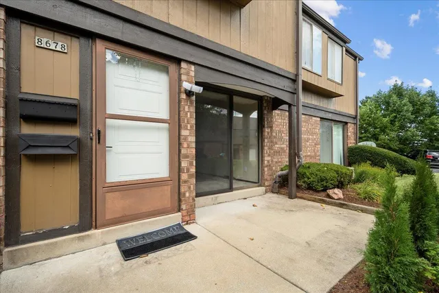 $125,900 | 8678 North Servite Drive, Milwaukee, WI 53223