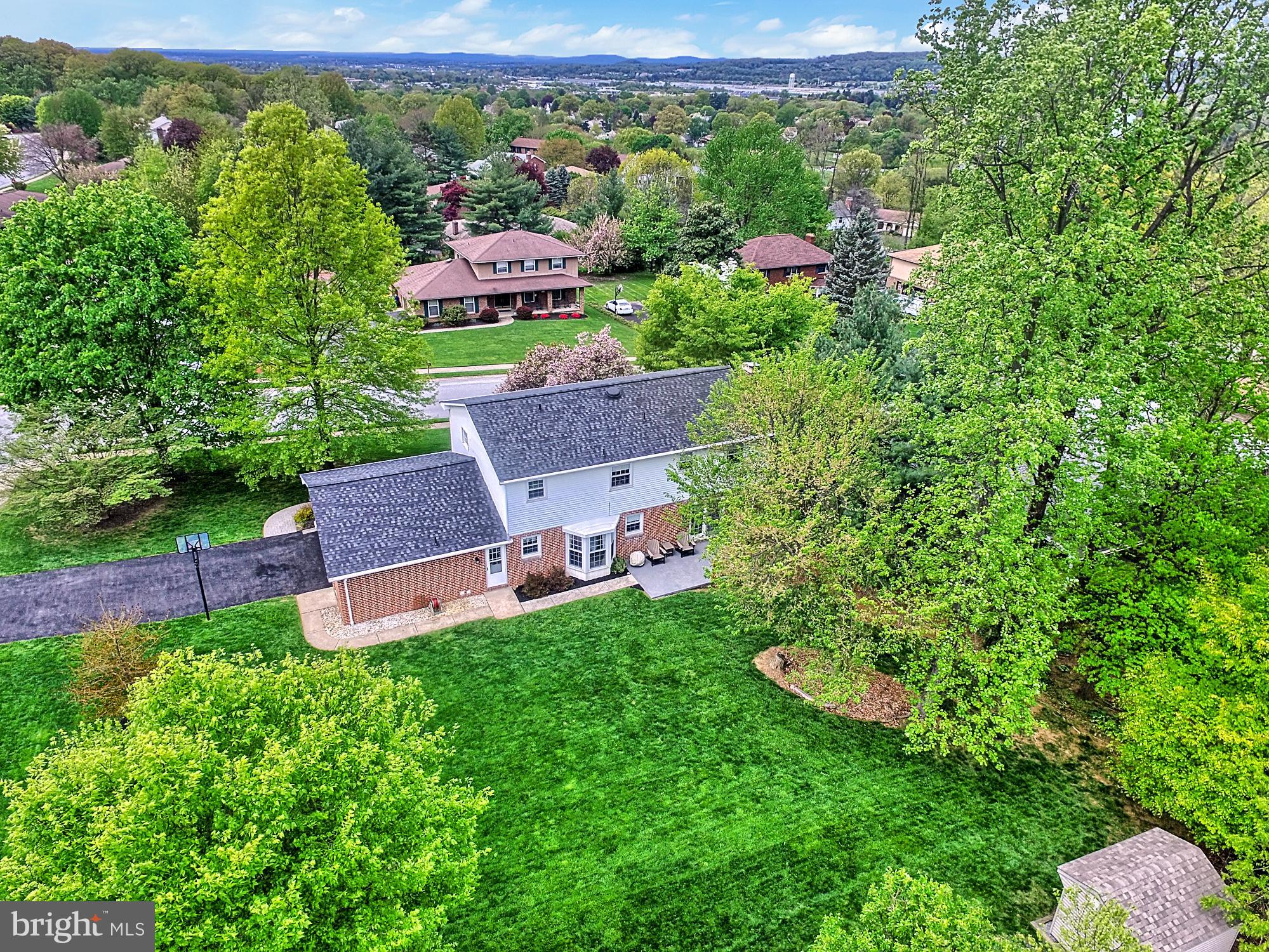 3530 Harrowgate Road York, PA 17402 - Photo 4 of 67 Gallery Image 4