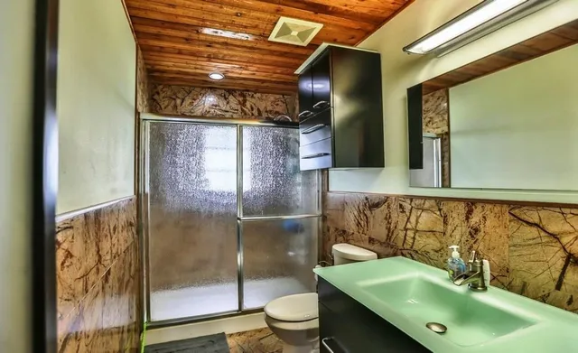 $1,100,000 | 12338 Zamanek Road, Needville, TX 77461