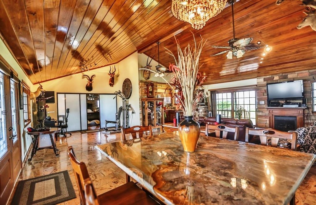 12338 Zamanek Road Needville, TX 77461 - Photo 10 of 32