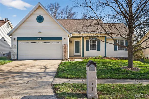 $225,000 | 1667 Celerity Drive, Florissant, MO 63031