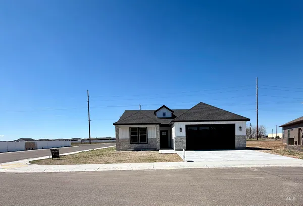 $395,000 | 1419 Topaz, Rupert, ID 83350