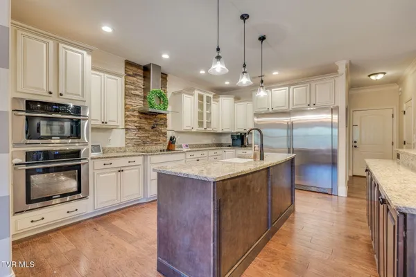 $735,000 | 3017 Calton Hill, Kingsport, TN 37664