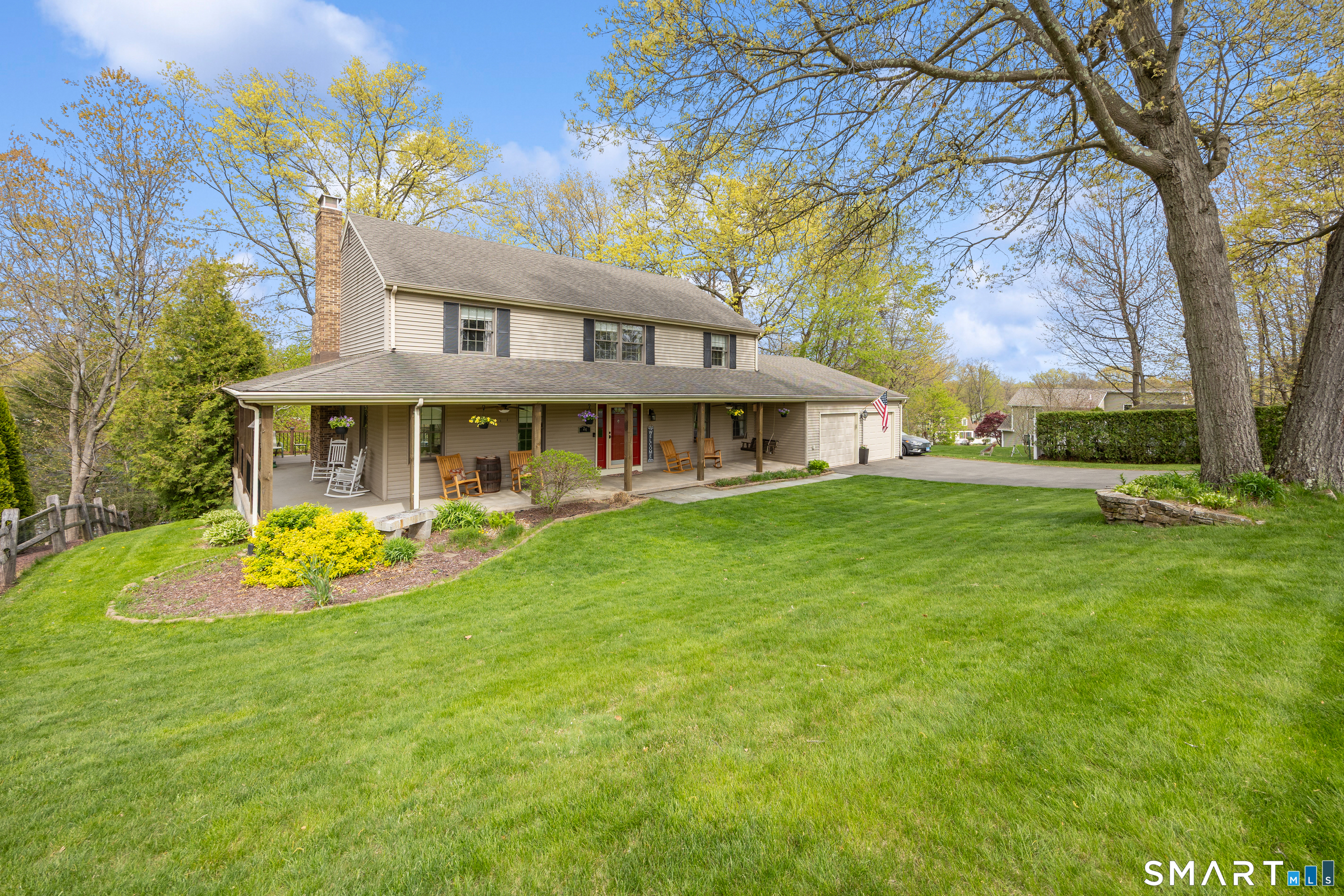 24 Concetta Lane Bristol, CT 06010 - Photo 2 of 40