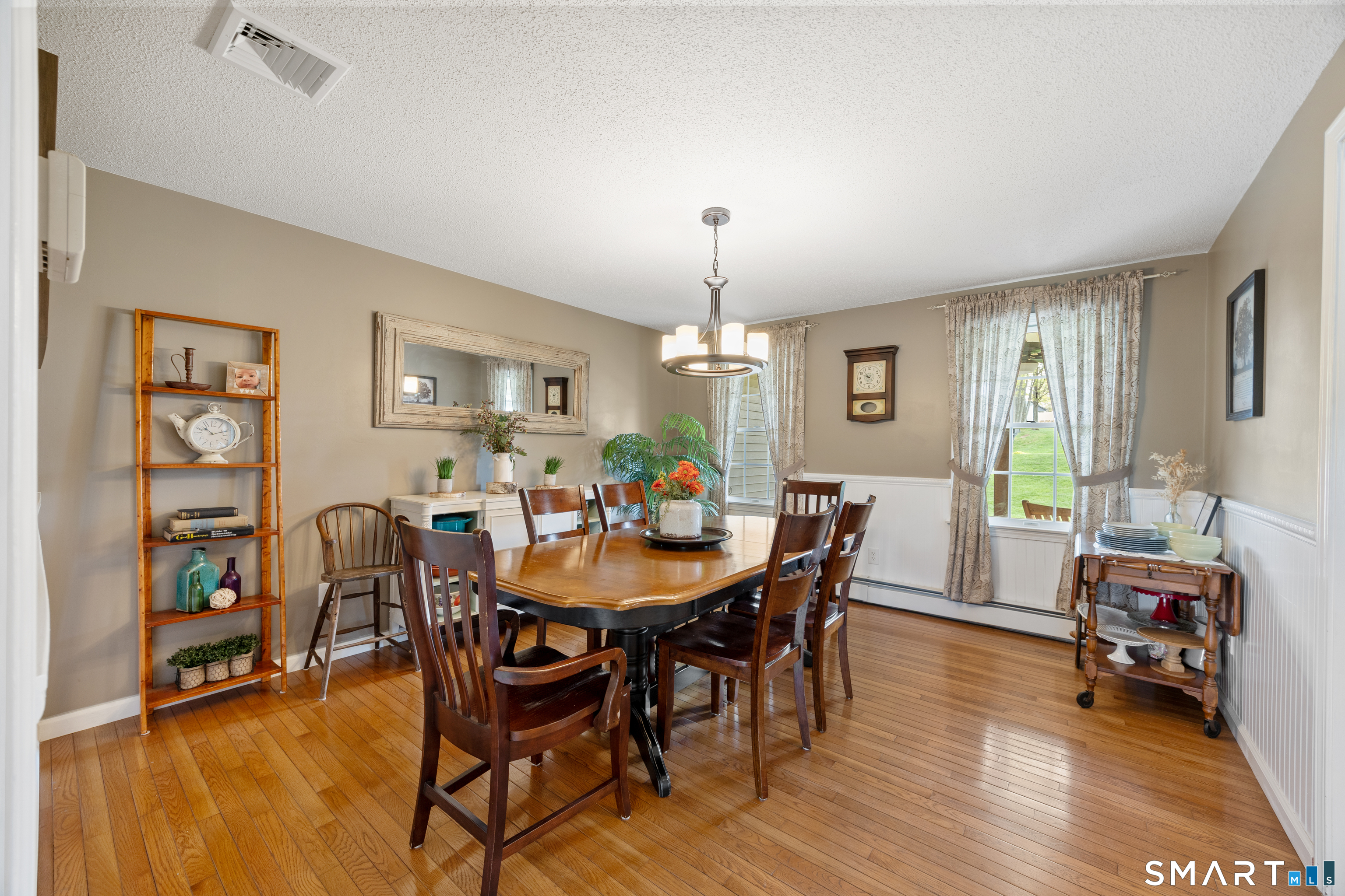 24 Concetta Lane Bristol, CT 06010 - Photo 7 of 40